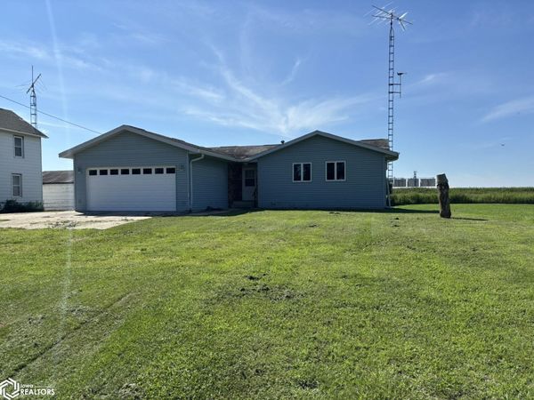 809 Grand Avenue, Alden, IA 50006