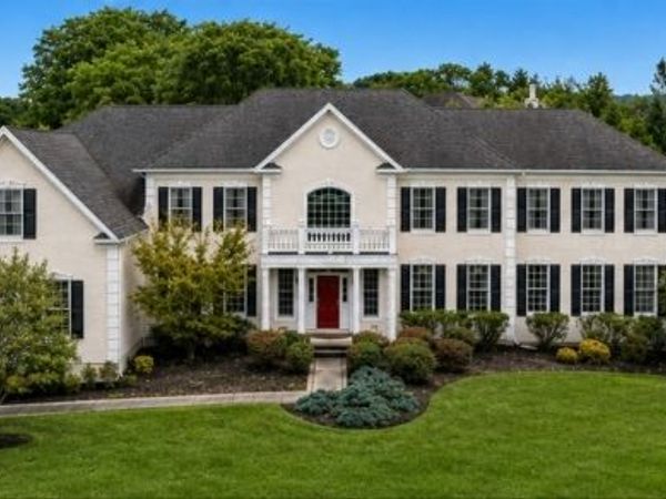 6 High Ridge Ln, Frankford, NJ 07822