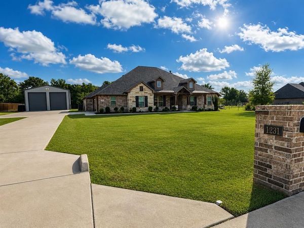 1231 Christie Lane, Terrell, TX 75161