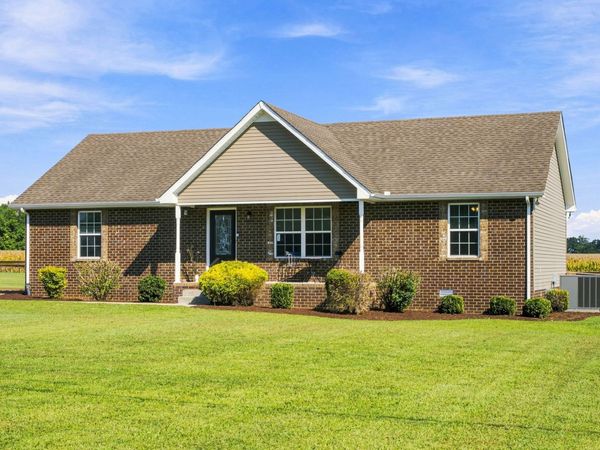 7970 Highway 52 , Orlinda, TN 37141