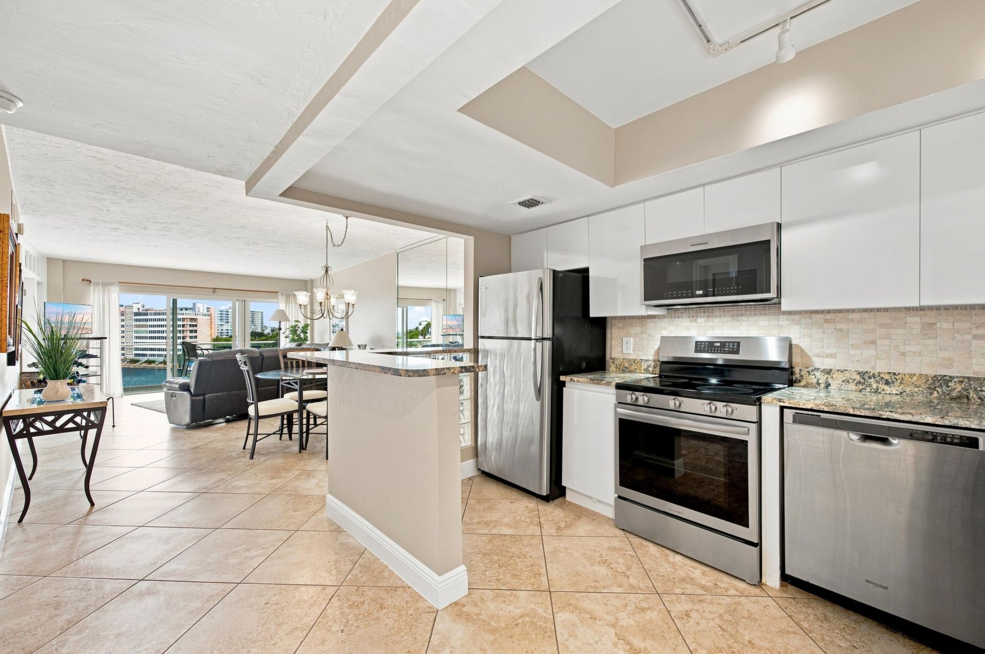 140 NE 28th Avenue, Unit 602, Pompano Beach, FL 33062 Photo