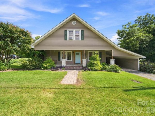 101 W Raleigh Street , Stanfield, NC 28163