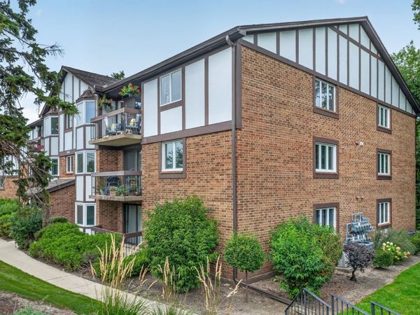 6816 Joliet Road , Unit 4, Indian Head Park, IL 60525