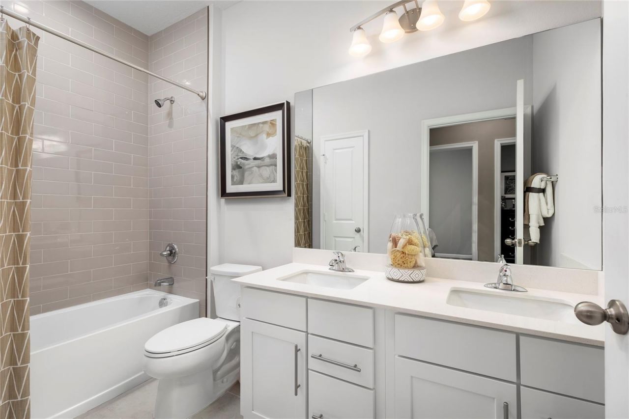 8628 Swan View Circle, Leesburg, FL 34788 Photo