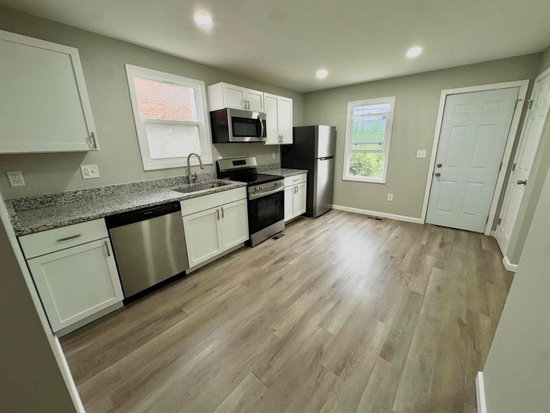 750 S Harris Avenue , Unit #750, Columbus, OH 43204 Photo 15