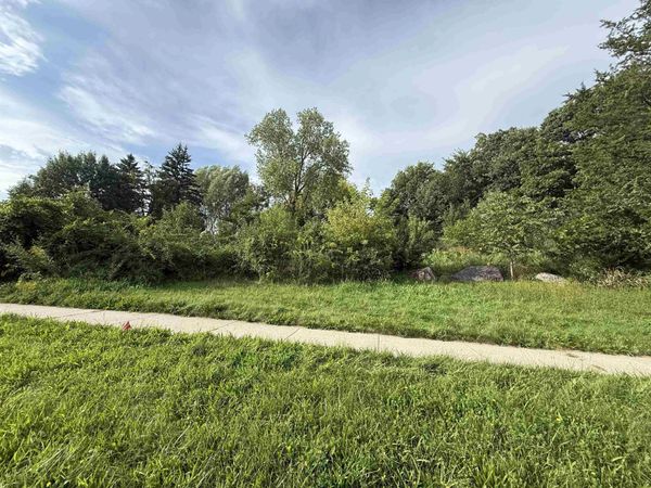 1480 Winnebago Circle, Baraboo, WI 53913