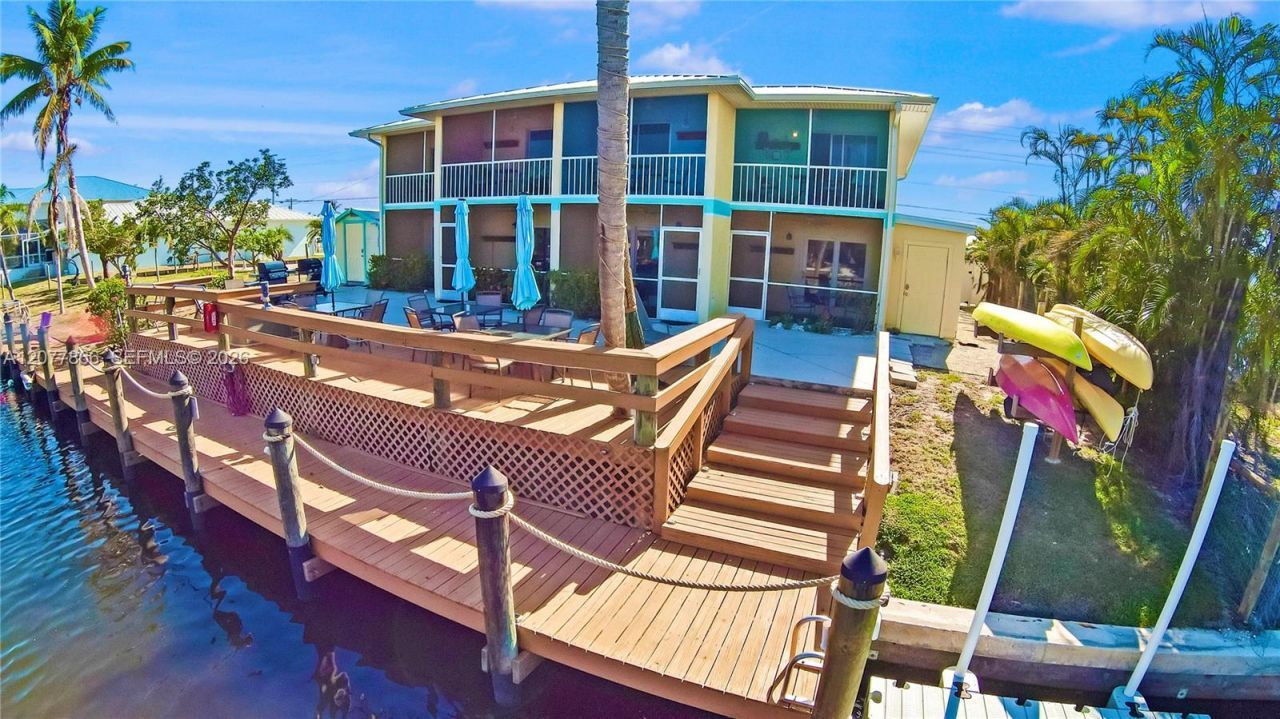 3226 Stringfellow Road , Saint James City, FL 33956 Photo