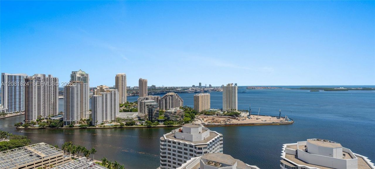 950 Brickell Bay Dr , Unit 3111, Miami, FL 33131 Photo