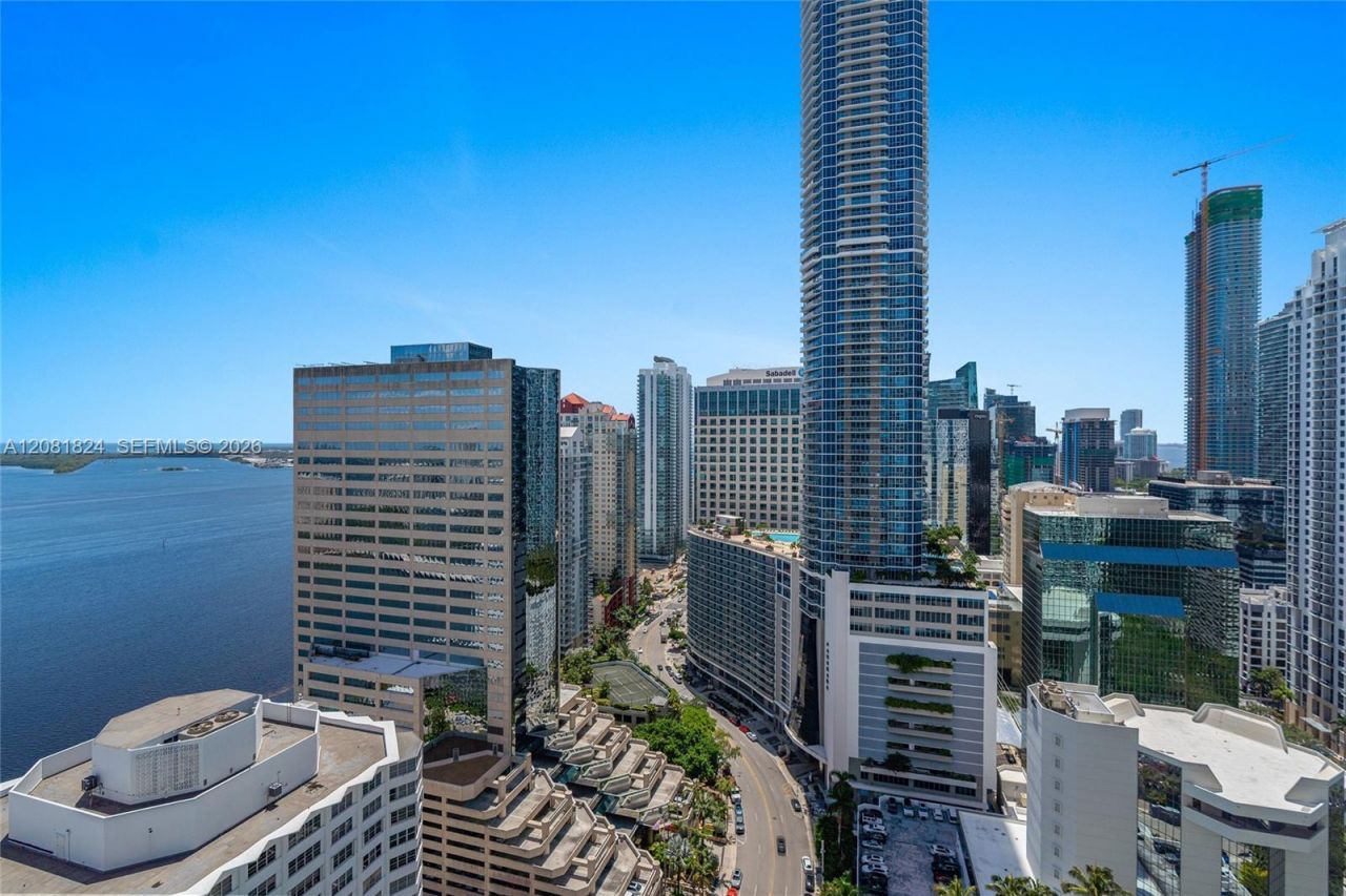950 Brickell Bay Dr , Unit 3111, Miami, FL 33131 Photo