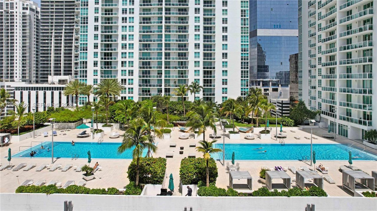 950 Brickell Bay Dr , Unit 3111, Miami, FL 33131 Photo