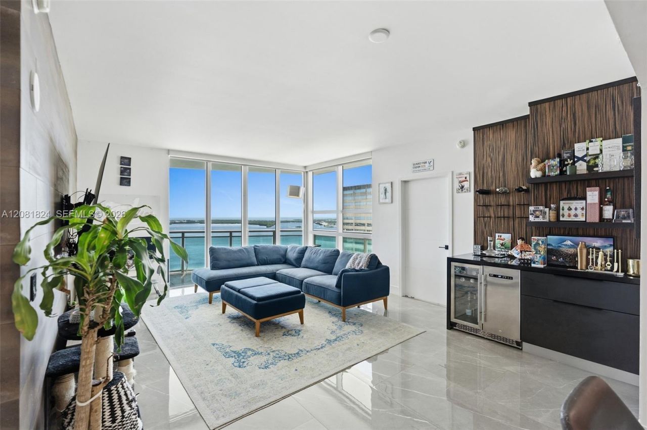 950 Brickell Bay Dr , Unit 3111, Miami, FL 33131 Photo