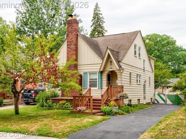835 Edgewood Drive, Royal Oak, Mi 48067