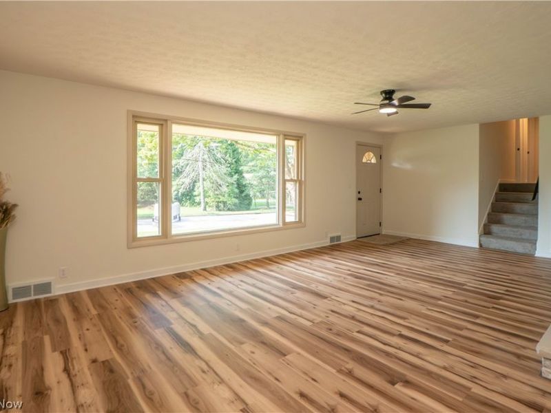 615 Summit Street SE, North Canton, OH 44720 Photo 5