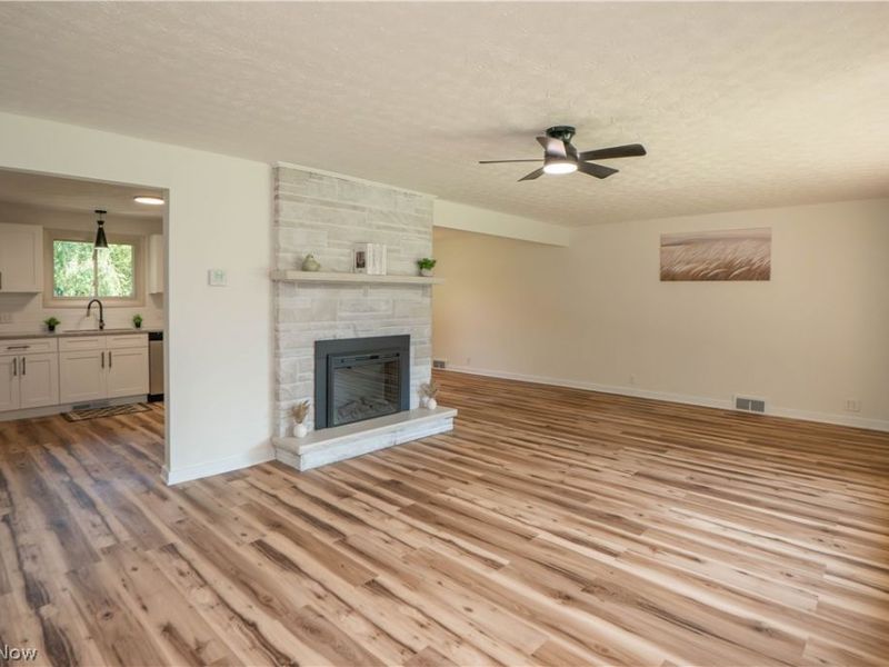 615 Summit Street SE, North Canton, OH 44720 Photo 7
