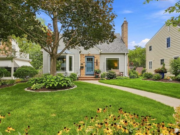 3410 Zenith Avenue N, Robbinsdale, MN 55422