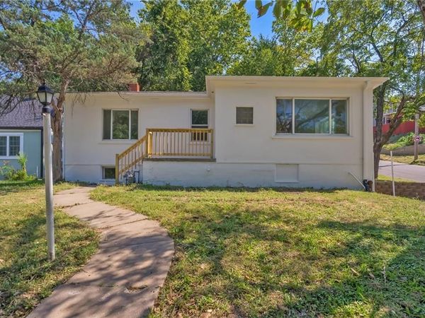2663 Grandview Boulevard, Kansas City, KS 66102