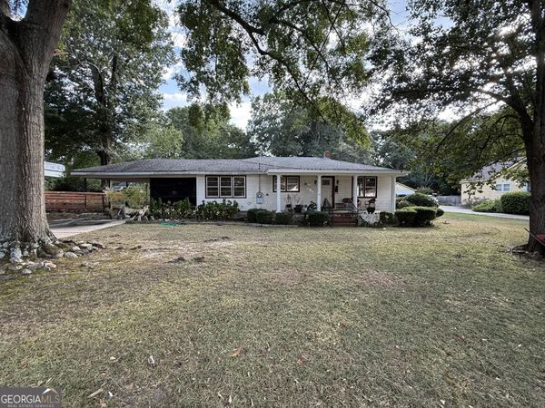279 W Tate Street, Elberton, GA 30635
