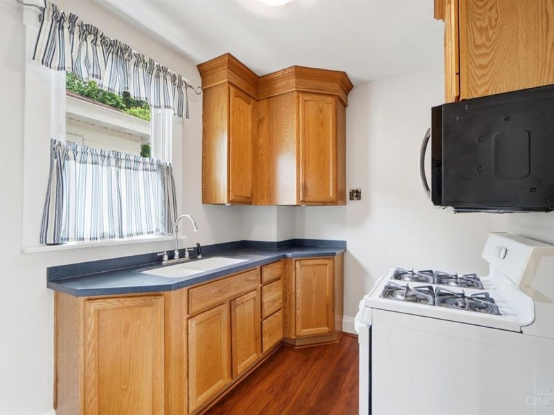 3926 Oakpark Place, Cincinnati, OH 45209 Photo 8