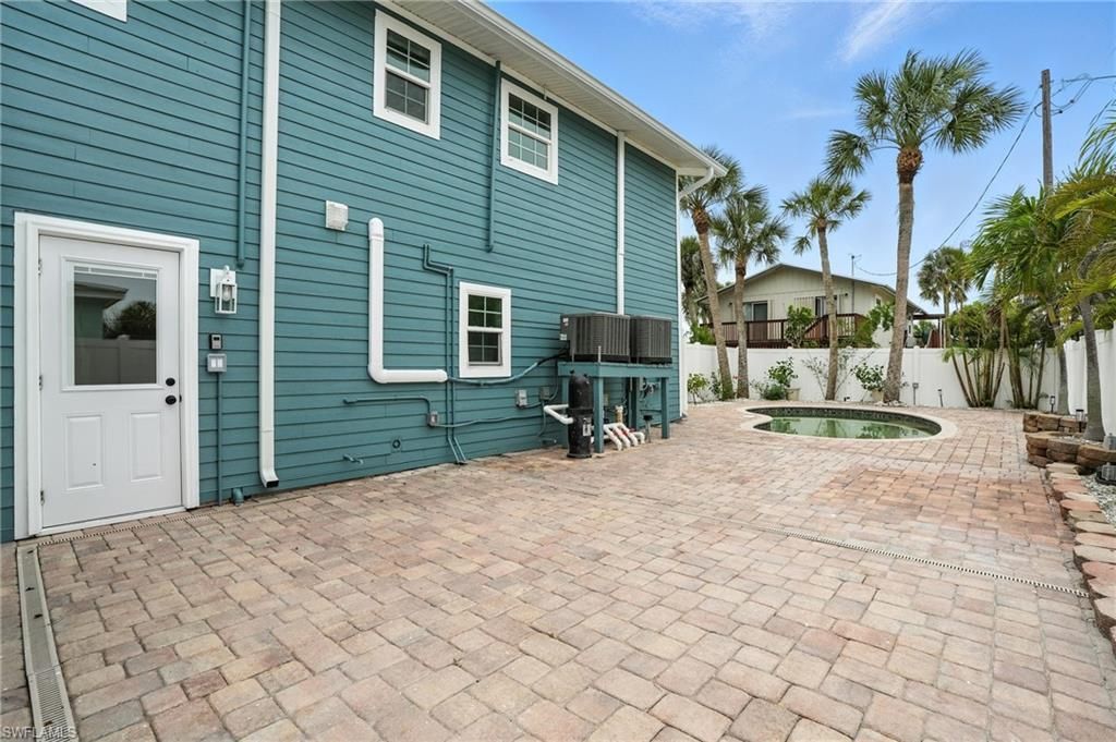 4880 Coquina Rd , Fort Myers Beach, FL 33931 Photo