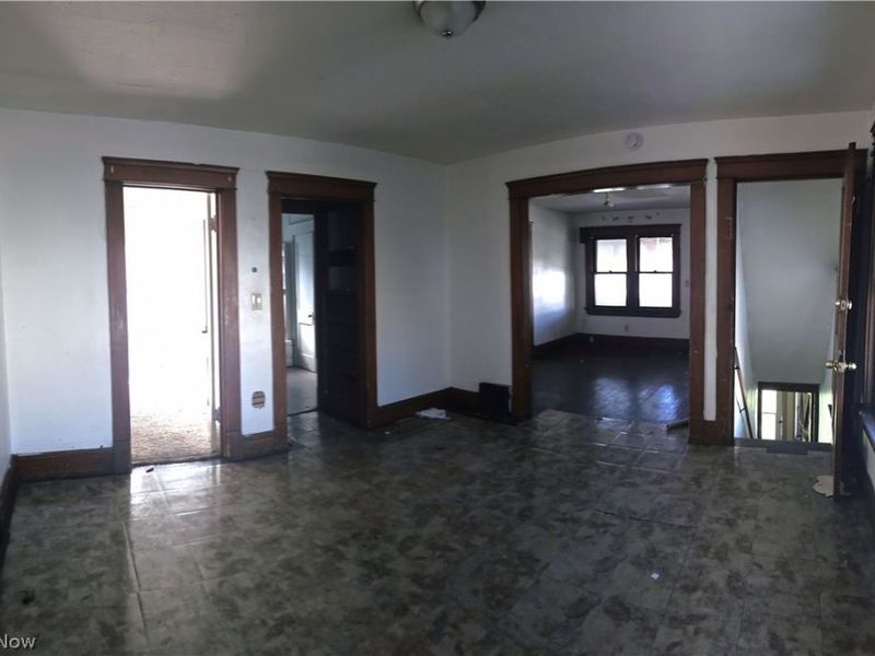 11213 Linnet Avenue, Cleveland, OH 44111 Photo 13