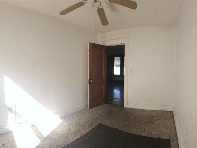11213 Linnet Avenue, Cleveland, OH 44111 Photo 17