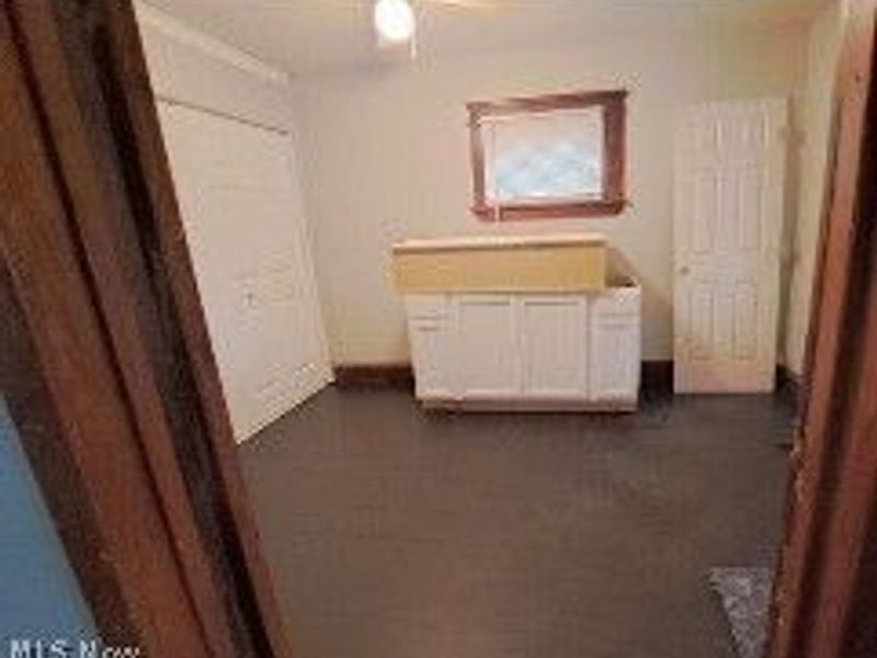 11213 Linnet Avenue, Cleveland, OH 44111 Photo 8