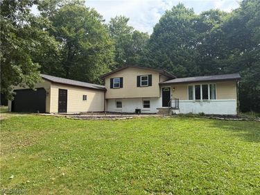 1950 Woodland Drive, Columbiana, OH 44408
