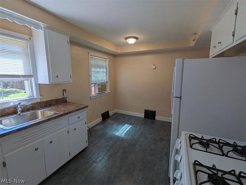 24900 Zeman Avenue, Euclid, OH 44123 Photo 3