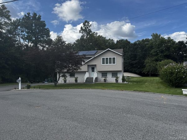 6 Russett Lane , Wappingers Falls, NY 12590