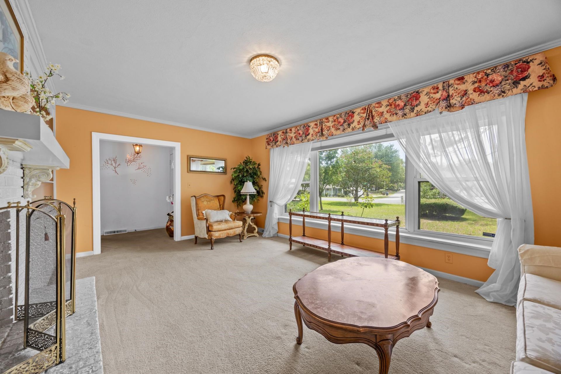 4000 Poinsett St. Photo 7