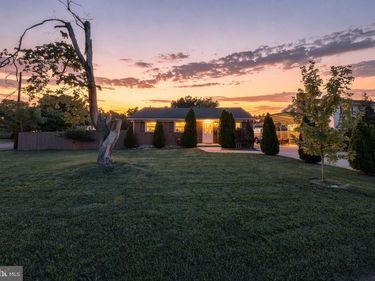 9432 KING GEORGE, MANASSAS, VA 20109