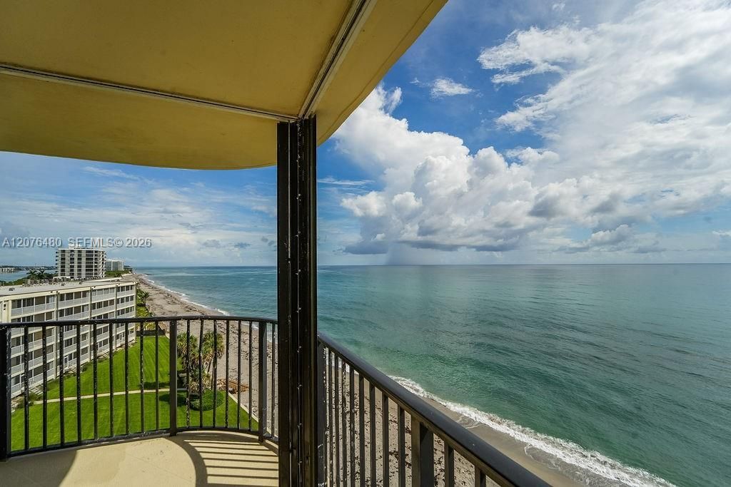 200 Beach Rd , Unit 701, Tequesta, FL 33469 Photo