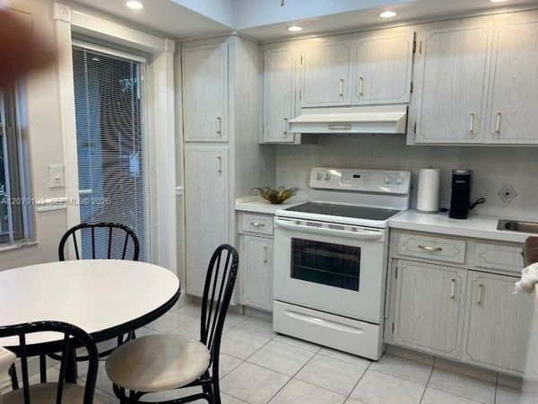 1350 Atlantic Shores Blvd , Unit 322, Hallandale Beach, FL 33009