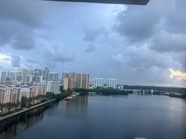 250 174th St , Unit 1420, Sunny Isles Beach, FL 33160