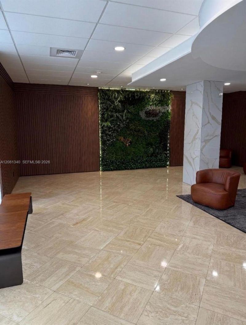 250 174th St , Unit 1420, Sunny Isles Beach, FL 33160 Photo