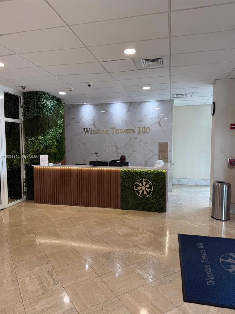 250 174th St , Unit 1420, Sunny Isles Beach, FL 33160 Photo