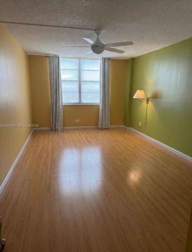 250 174th St , Unit 1420, Sunny Isles Beach, FL 33160 Photo