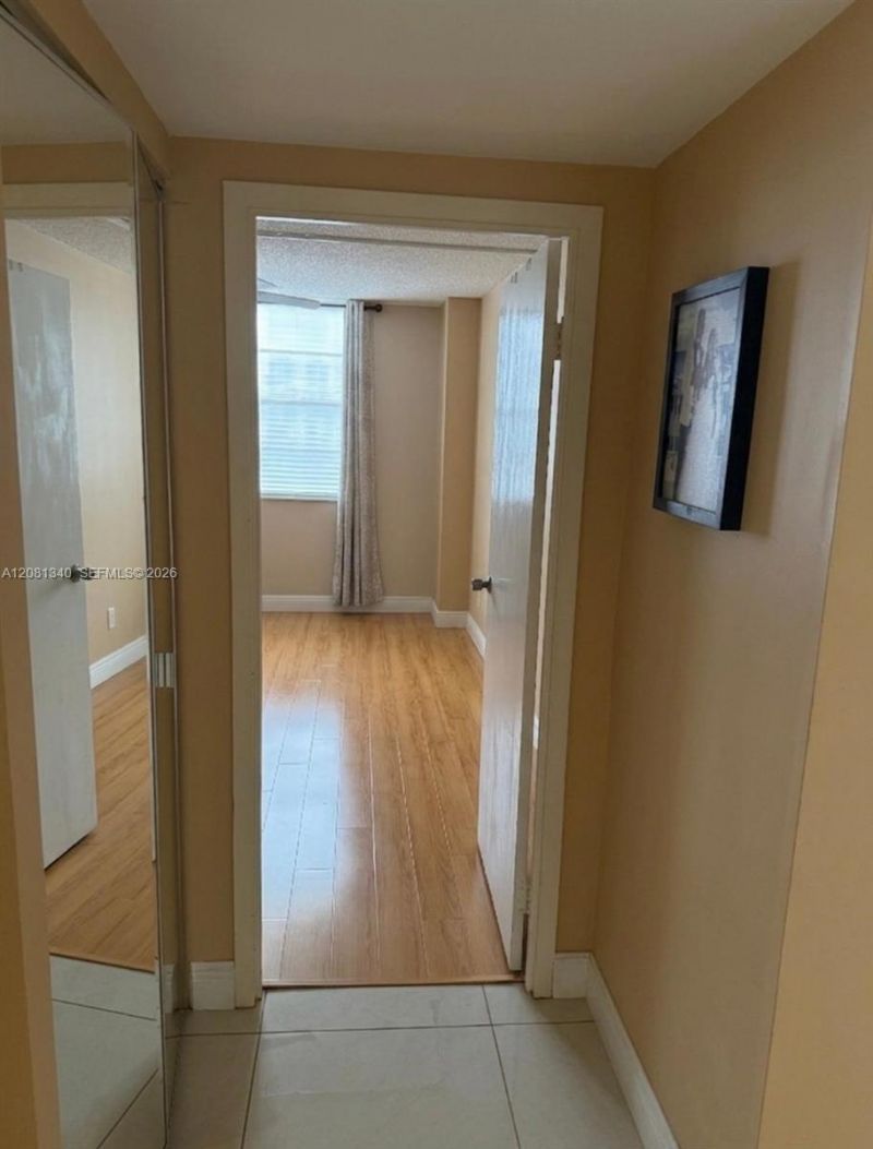 250 174th St , Unit 1420, Sunny Isles Beach, FL 33160 Photo