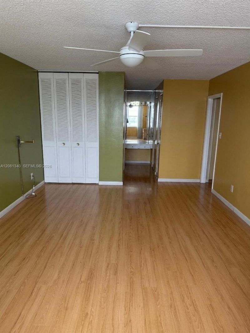 250 174th St , Unit 1420, Sunny Isles Beach, FL 33160 Photo