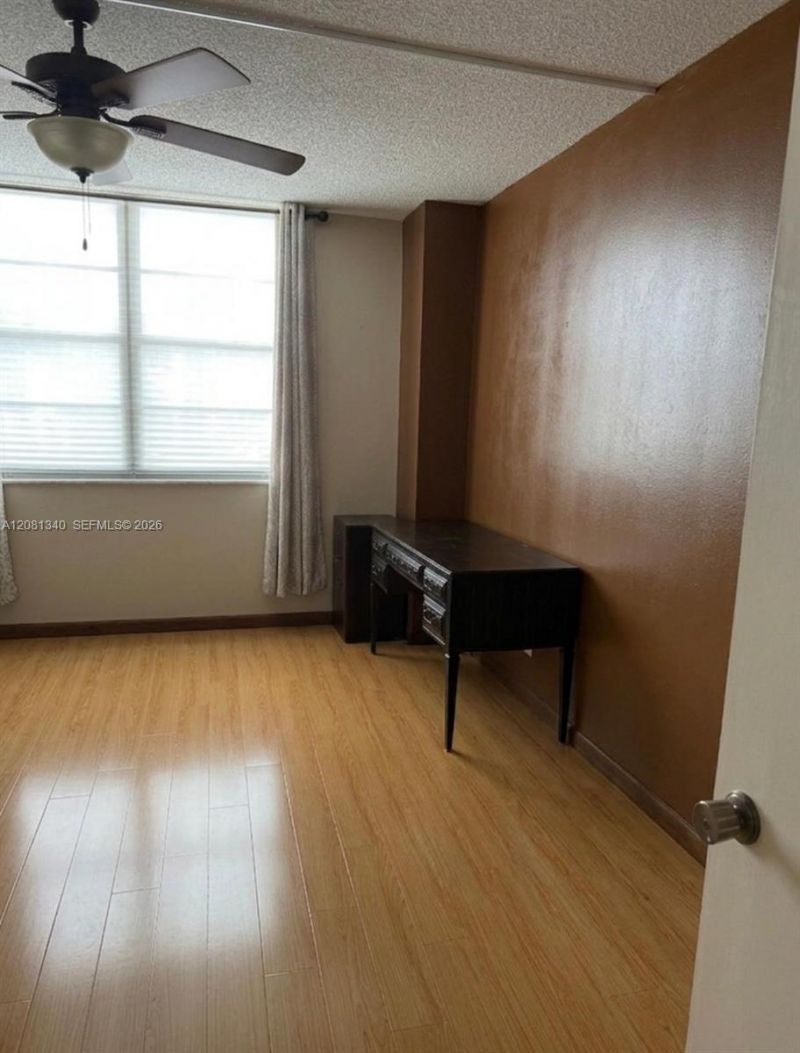 250 174th St , Unit 1420, Sunny Isles Beach, FL 33160 Photo