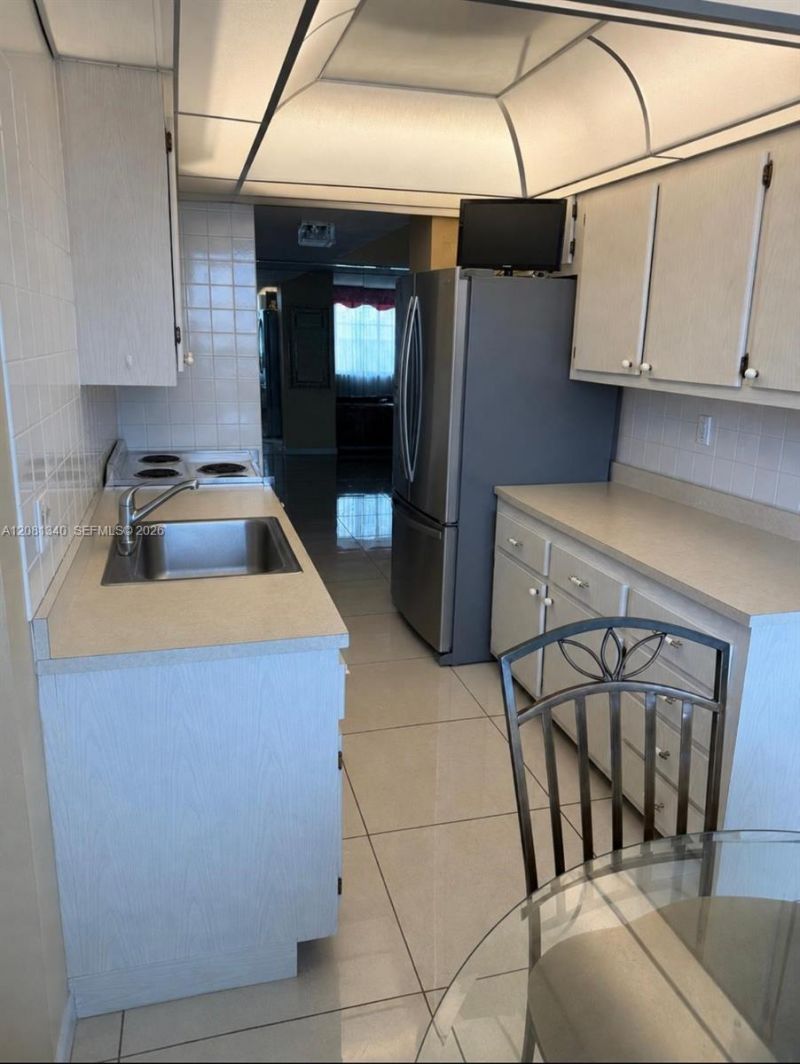 250 174th St , Unit 1420, Sunny Isles Beach, FL 33160 Photo