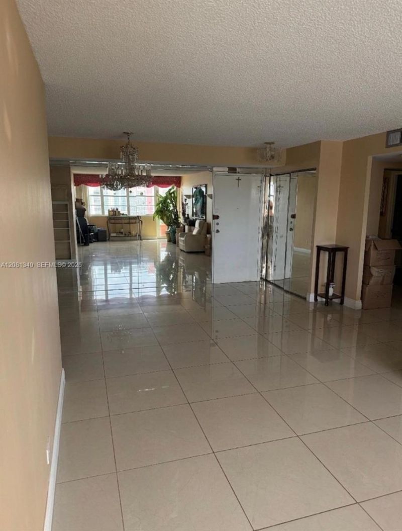 250 174th St , Unit 1420, Sunny Isles Beach, FL 33160 Photo
