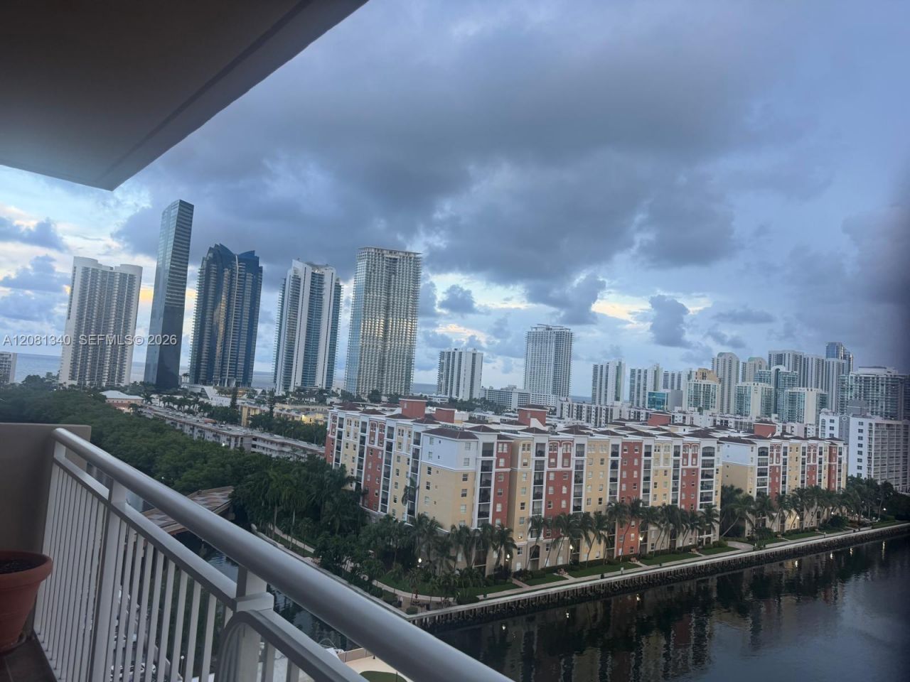 250 174th St , Unit 1420, Sunny Isles Beach, FL 33160 Photo