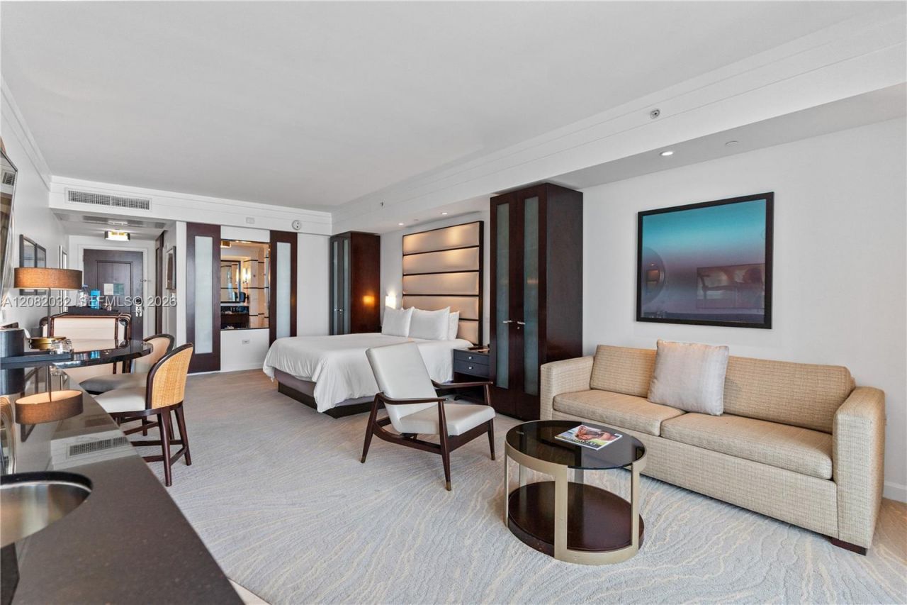 4391 Collins Ave, Unit 905, Miami Beach, FL 33140 Photo