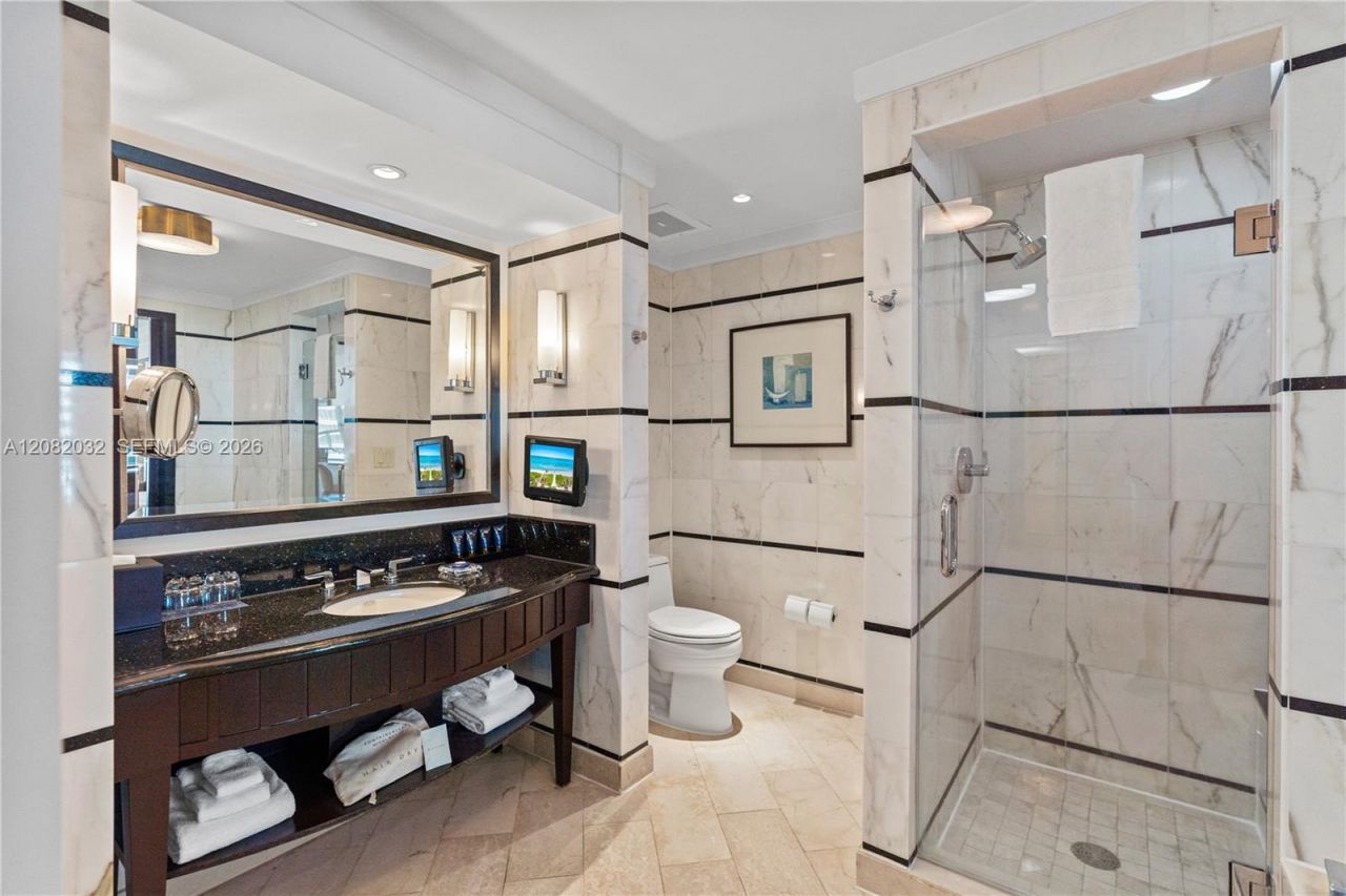 4391 Collins Ave, Unit 905, Miami Beach, FL 33140 Photo