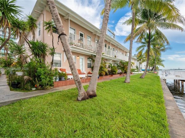 7909 East Dr, Unit 109, North Bay Village, FL 33141