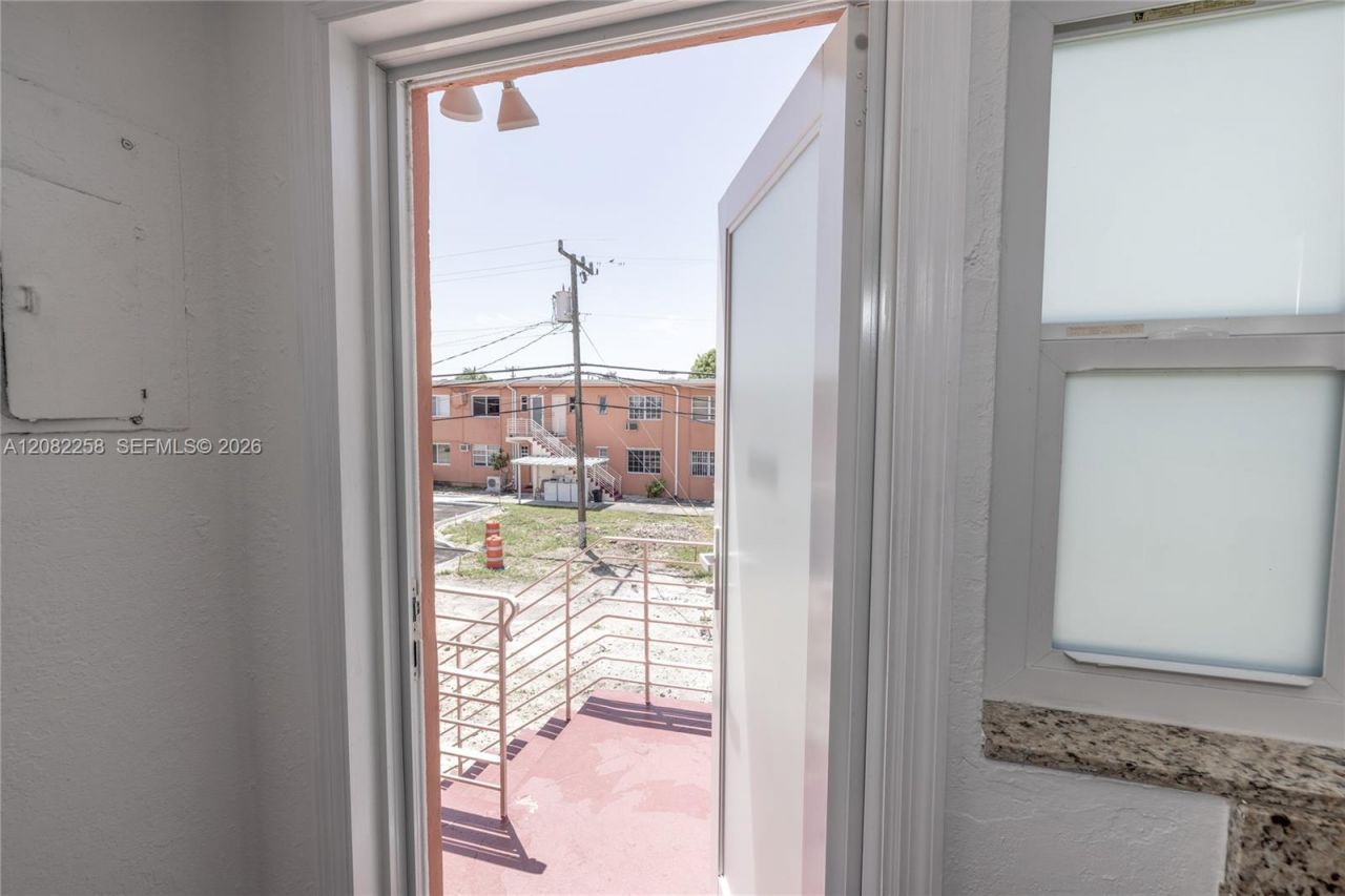 3550 SW 9th Ter, Unit 8B, Miami, FL 33135 Photo