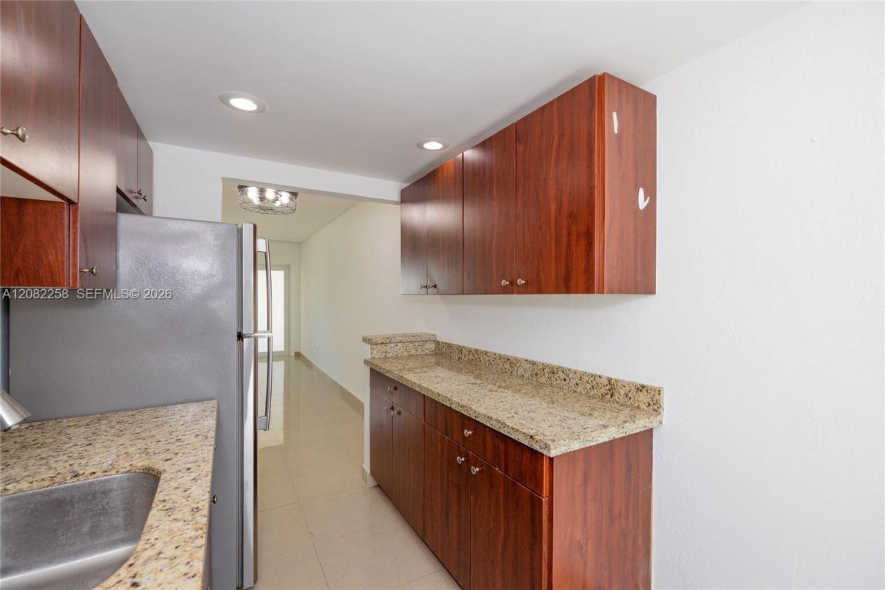 3550 SW 9th Ter, Unit 8B, Miami, FL 33135 Photo