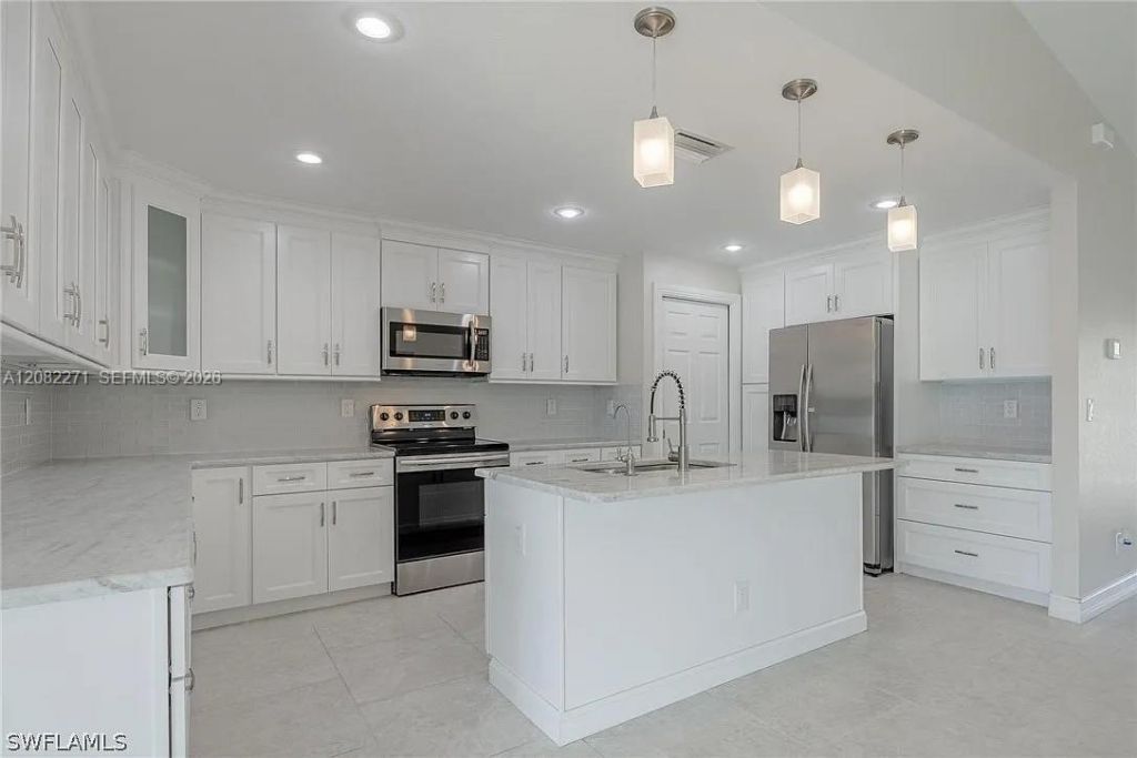 830 Angelo Ave , Lehigh Acres, FL 33971 Photo