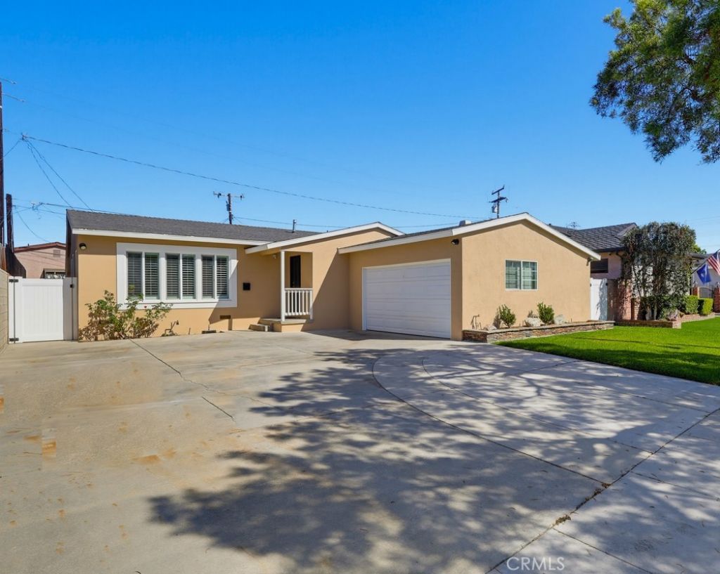 5234 Knoxville, Lakewood, CA 90713 Main Photo